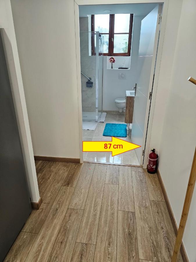 Rez De Chaussee Appartement A Tournus - Yellow Eksteriør bilde